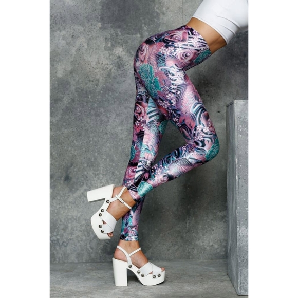 Blackmilk Pants - Blackmilk Pink Koi HW Velvet Leggings M EUC